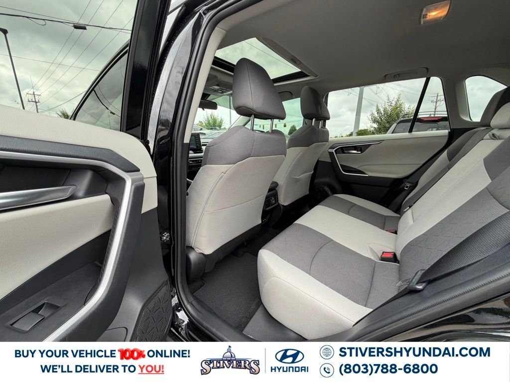 2021 Toyota RAV4 XLE - Photo 26