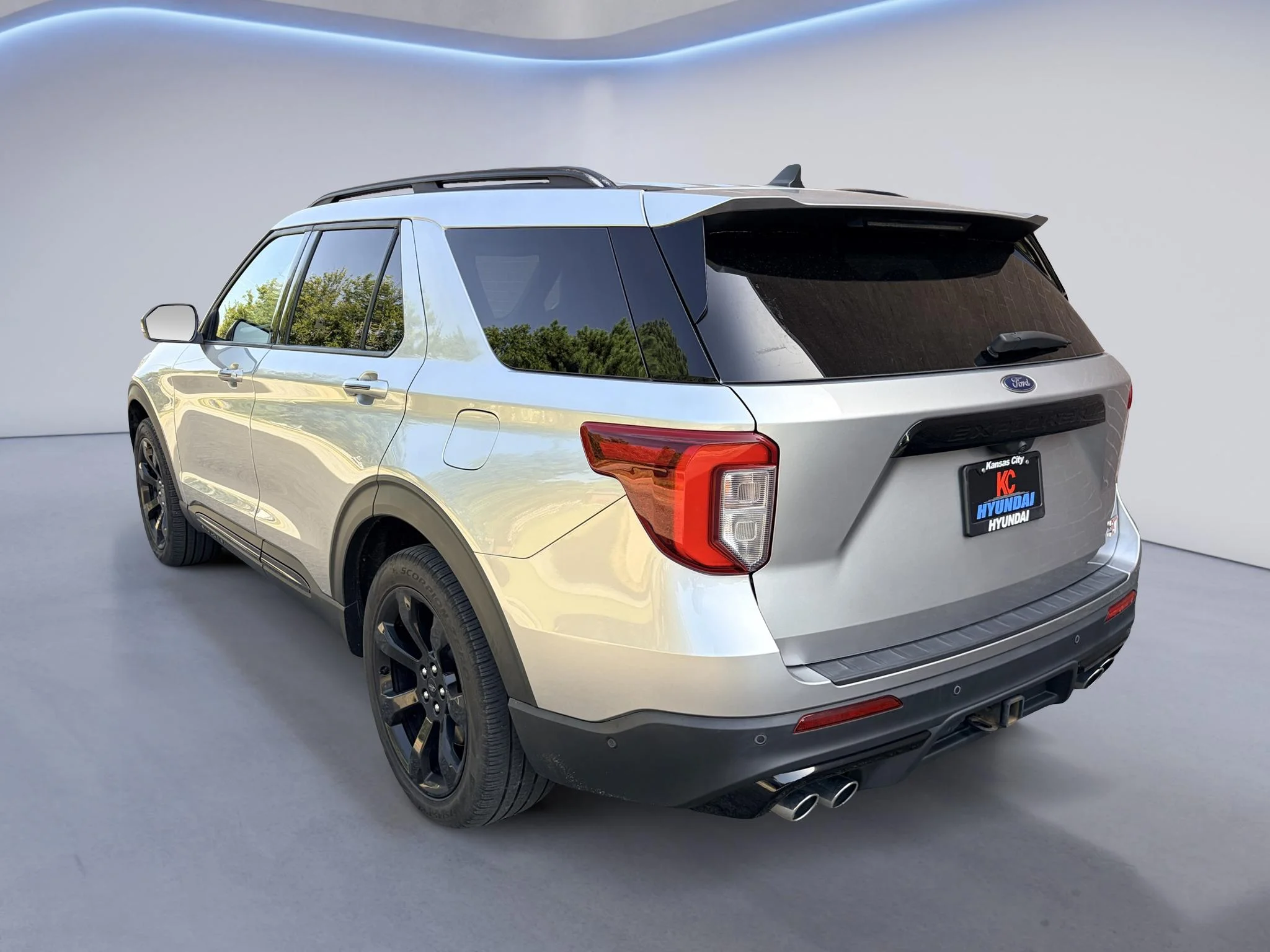 Used 2021 Iconic Silver Metallic Ford ST image 3
