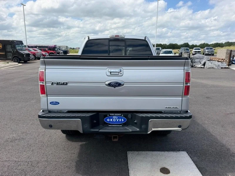 Used 2011 Ingot Silver Metallic Ford Lariat image 6