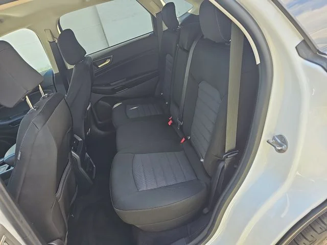 Used 2022 White Ford SE image 16