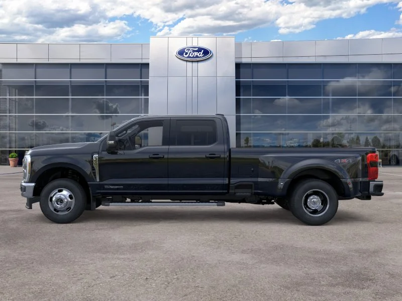 New 2026 Agate Black Metallic Ford Lariat image 28