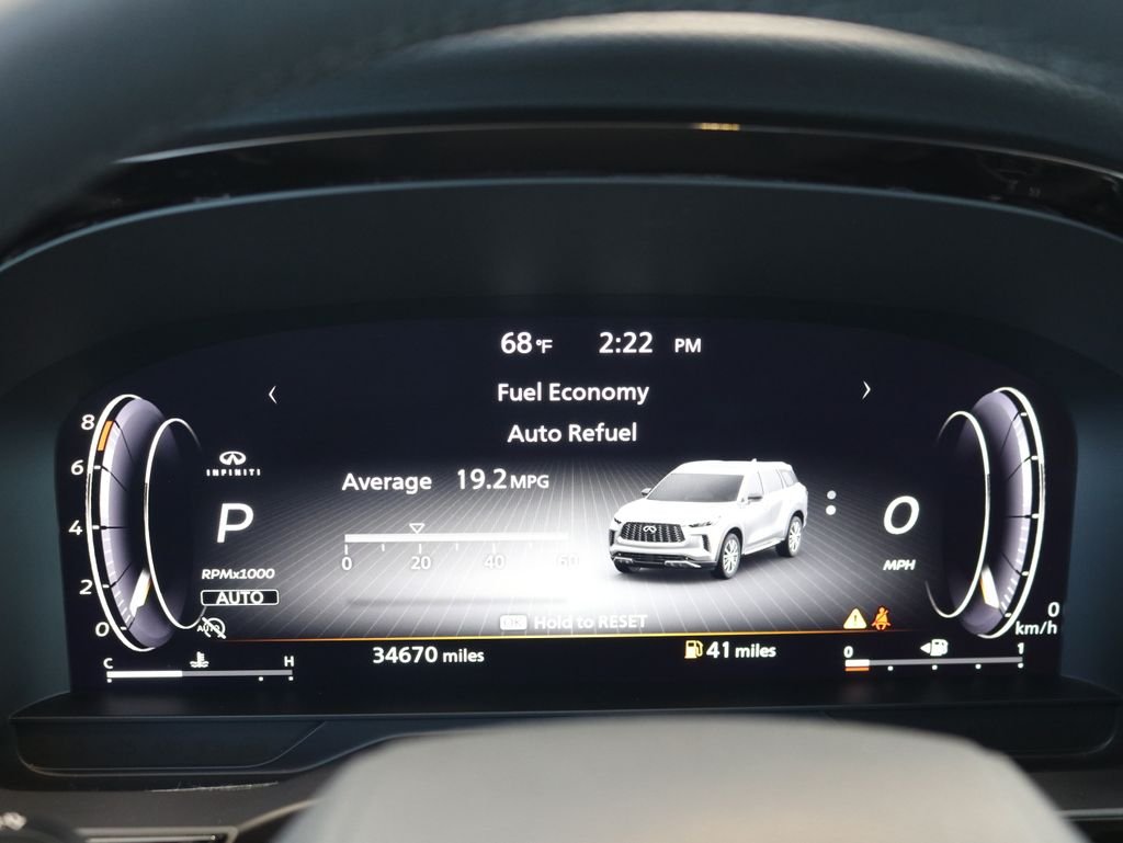 Certified Used 2023 Silver INFINITI LUXE image 18