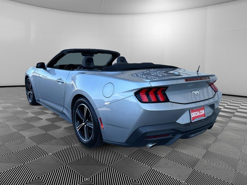 Used 2025 Iconic Silver Metallic Ford EcoBoost Premium image 6