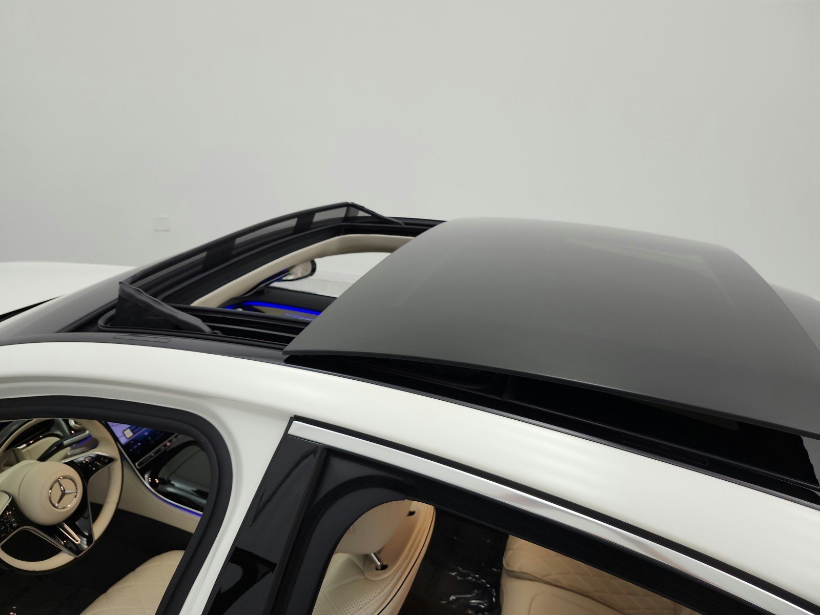 Certified Used 2021 designo Diamond White Mercedes-Benz S 580 4MATIC® Sedan image 11