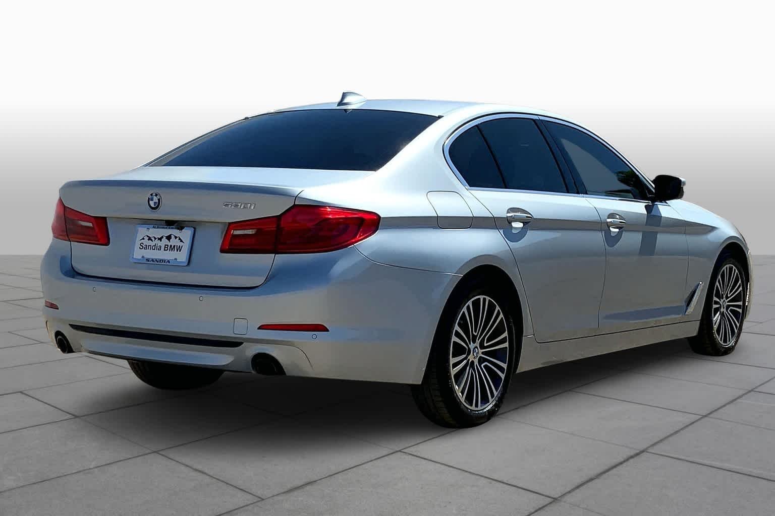 Used 2018 Glacier Silver Metallic BMW 530i image 12