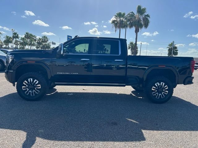 Used 2024 Onyx Black GMC Denali Ultimate image 4
