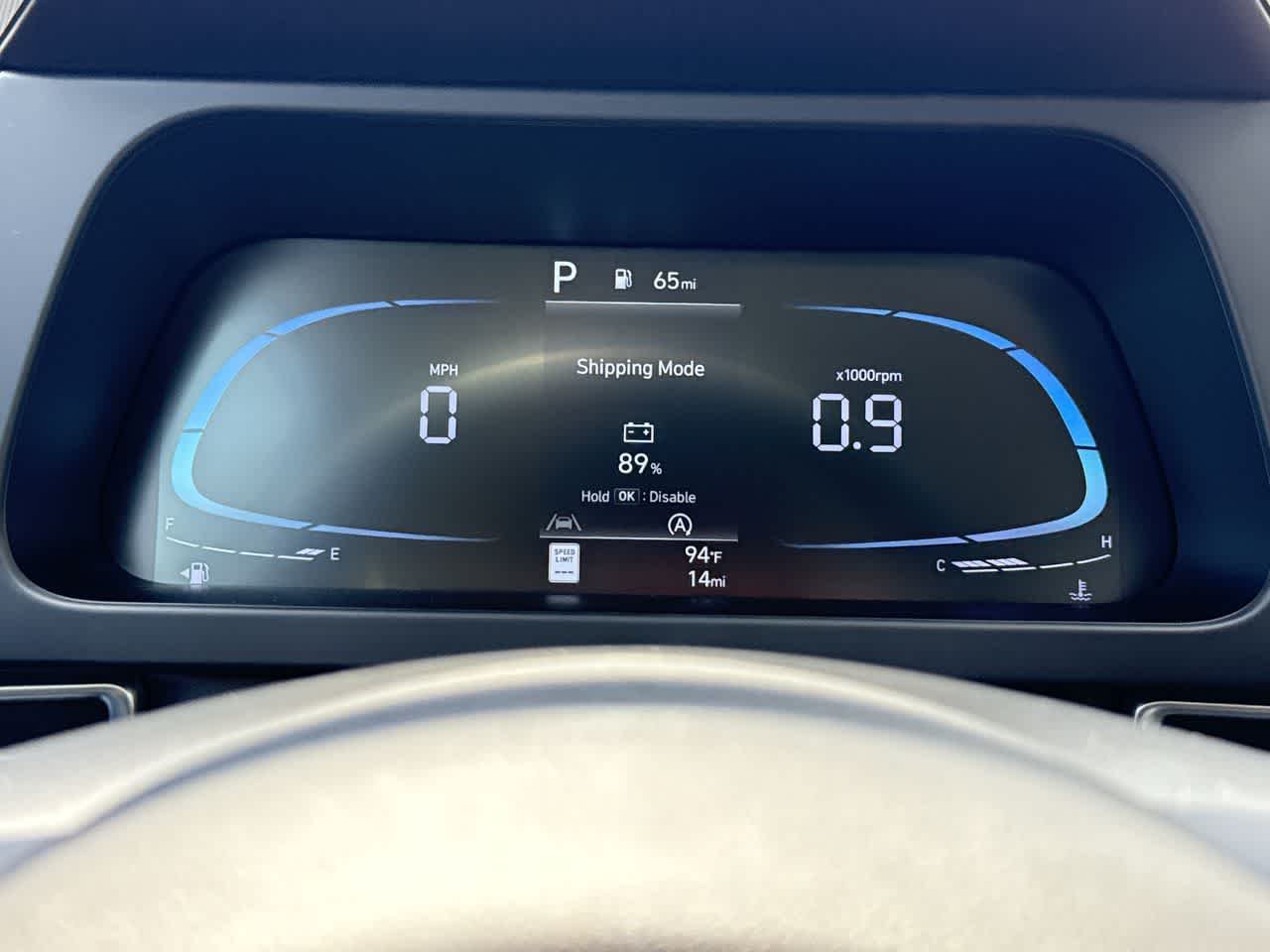 2025 Hyundai Elantra SE - Photo 16