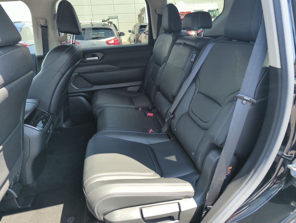 Used 2025 Black Nissan SV image 28