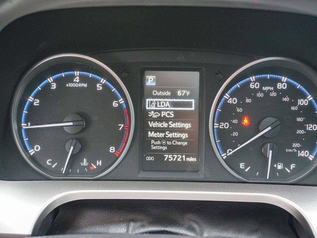Used 2017 Magnetic Gray Metallic Toyota XLE image 22