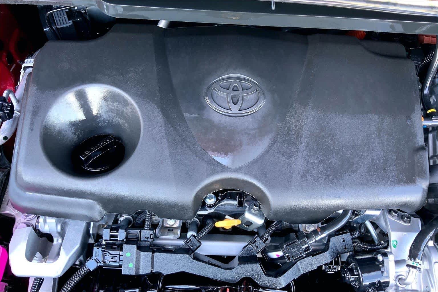 Used 2026 Ruby Flare Pearl Toyota XLE image 32