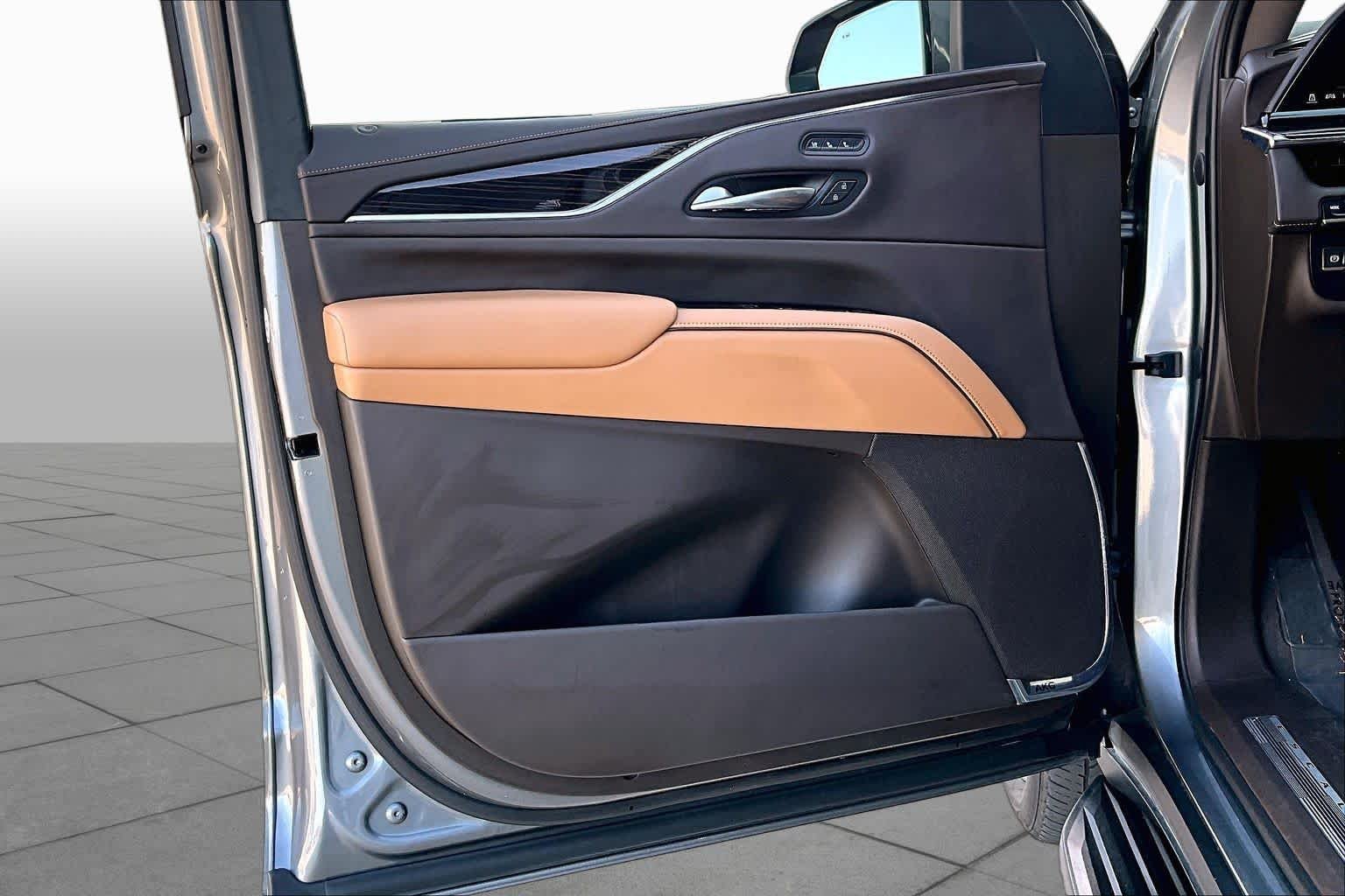 Used 2021 Satin Steel Metallic Cadillac Premium Luxury image 19