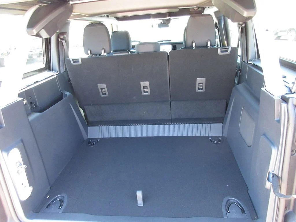 2025 Ford Bronco 4-Door Base - Photo 26