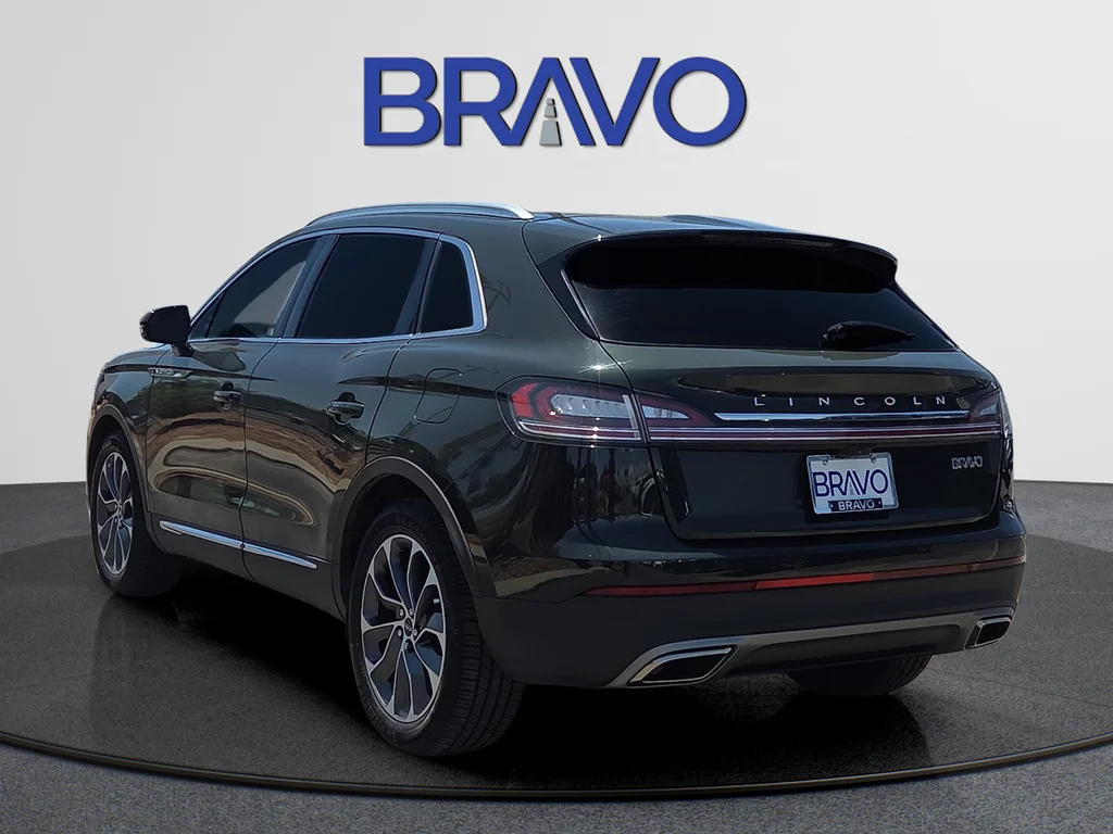 Used 2022 Green Lincoln Reserve image 3