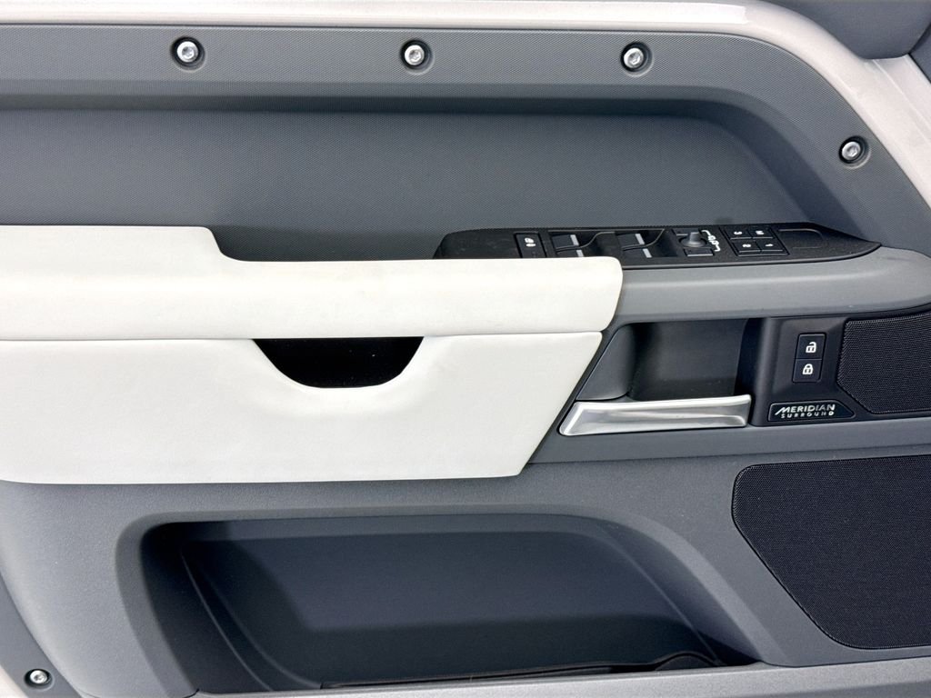 New 2026 Borasco Grey Land Rover X-Dynamic SE image 22