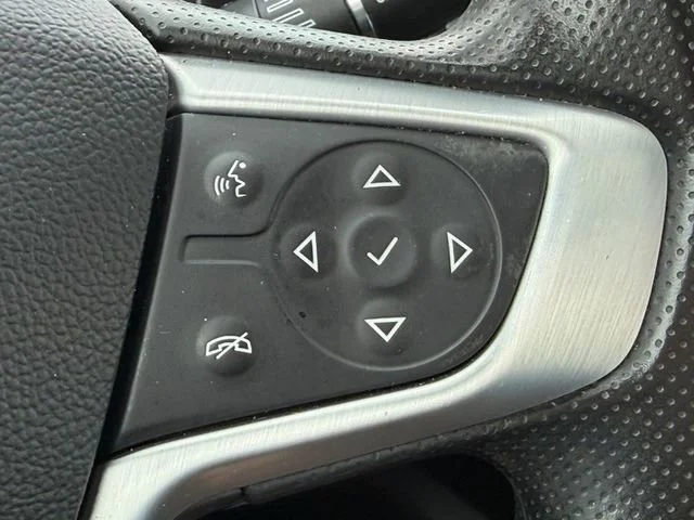 2023 GMC Acadia SLE - Photo 15