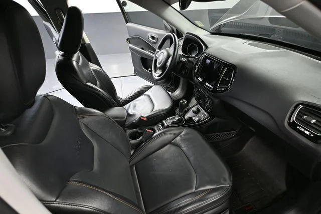 Used 2017 Black Jeep Limited image 43