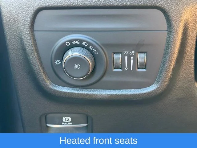 Used 2023 White/off-white Jeep Overland image 33