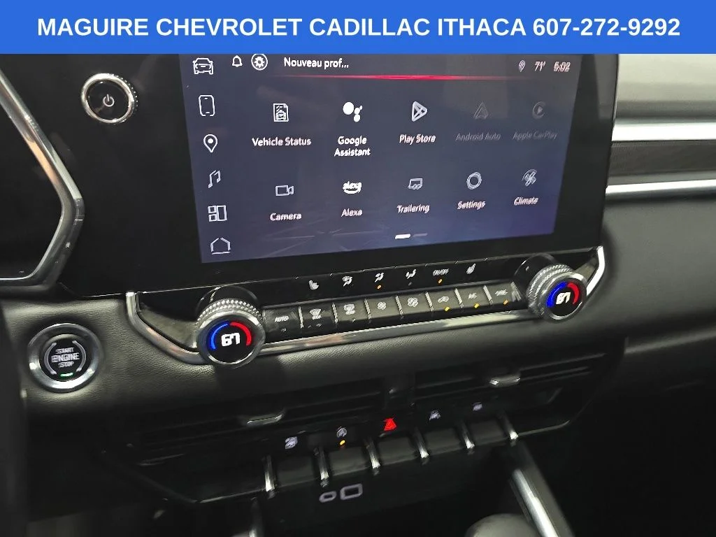 Used 2023 White GMC Elevation image 24