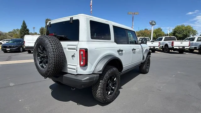 New 2026 Avalanche Gray Ford Badlands® image 4