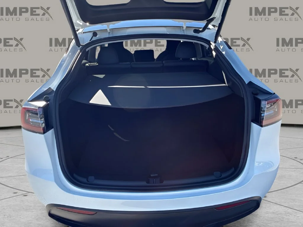 Used 2025 White Tesla Long Range image 26