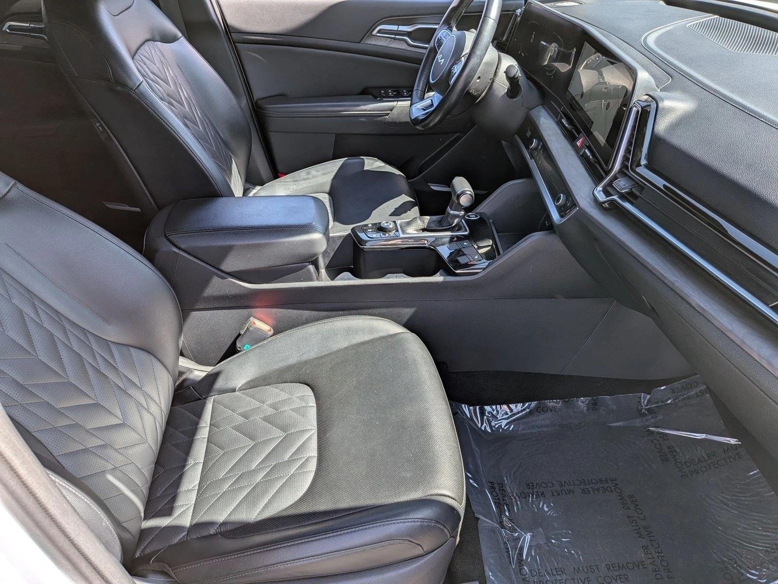 Used 2023 Glacial White Pearl Kia X-Line image 19