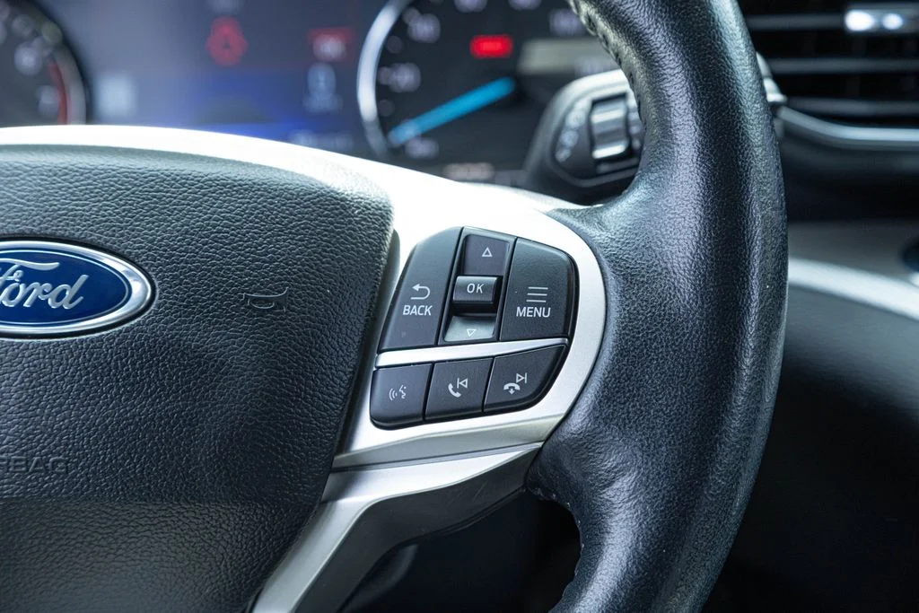Used 2023 Gray Ford XLT image 12