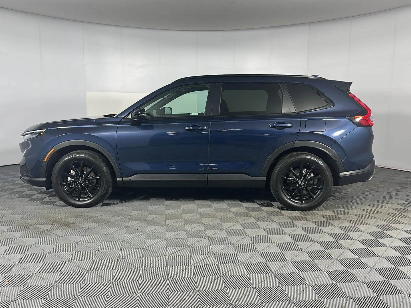Used 2026 Canyon River Blue Metallic Honda Sport-L image 4
