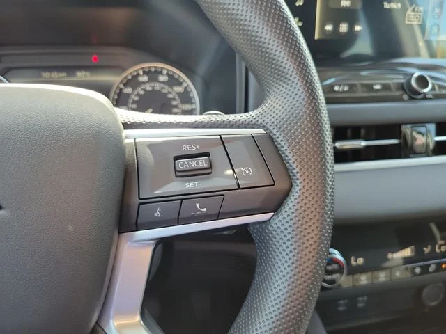 Used 2026 Silver Mitsubishi ES image 19