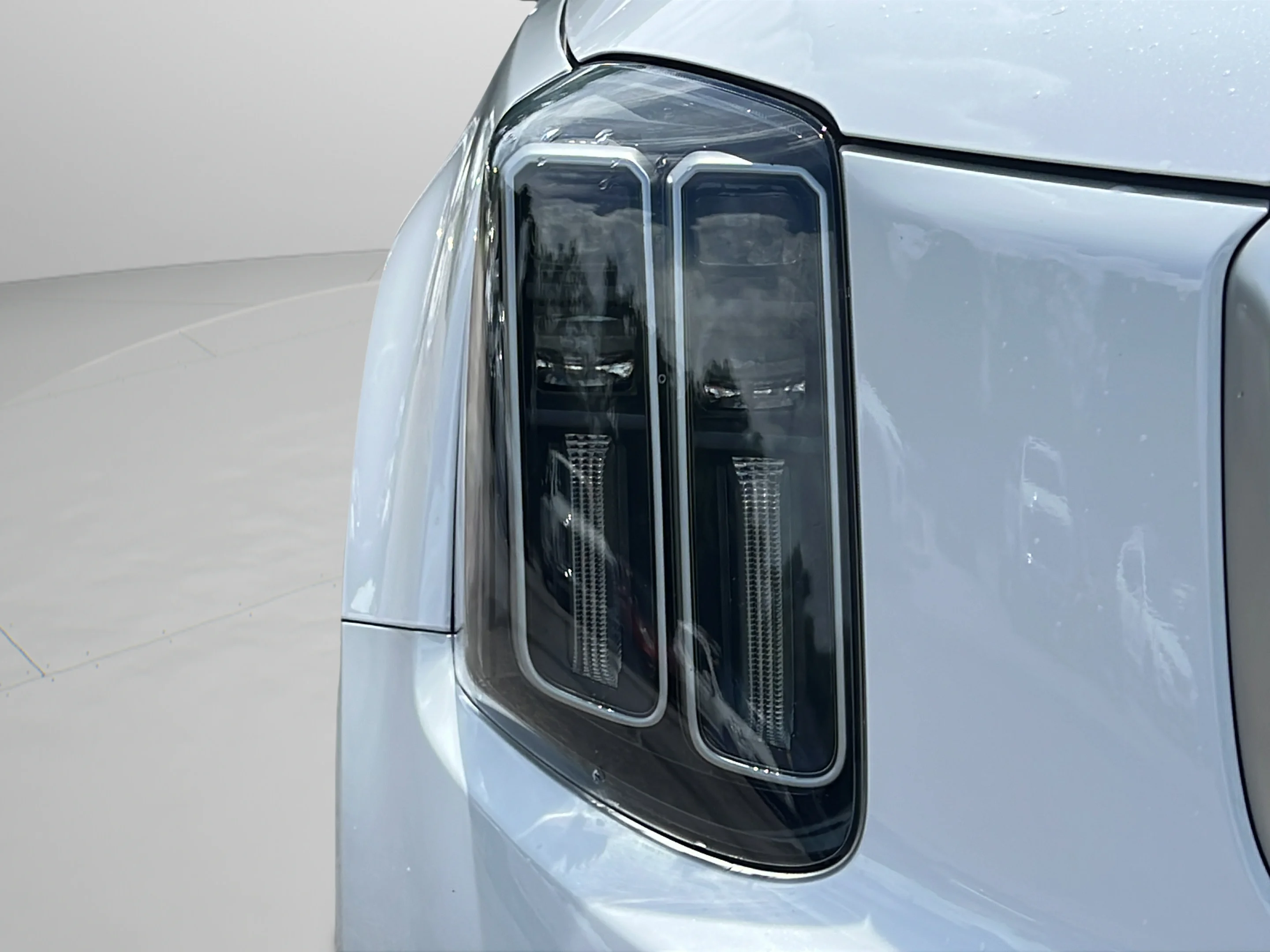 Used 2023 Glacial White Pearl Kia EX image 26
