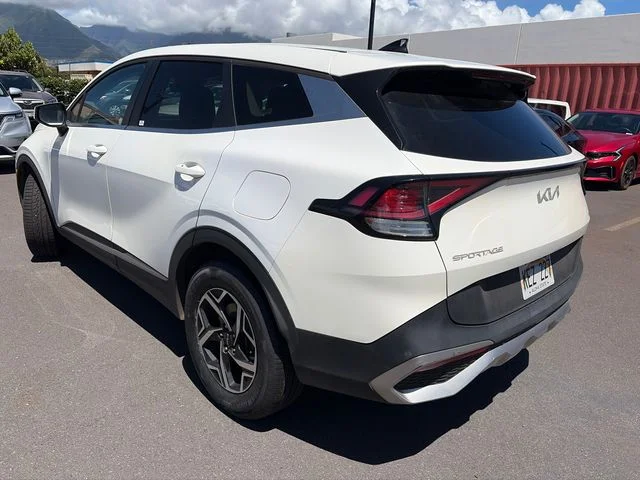 Used 2023 White Kia LX image 7