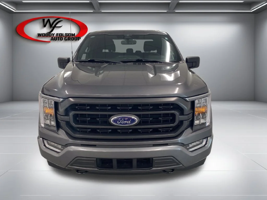 Used 2023 Gray Ford XLT image 3