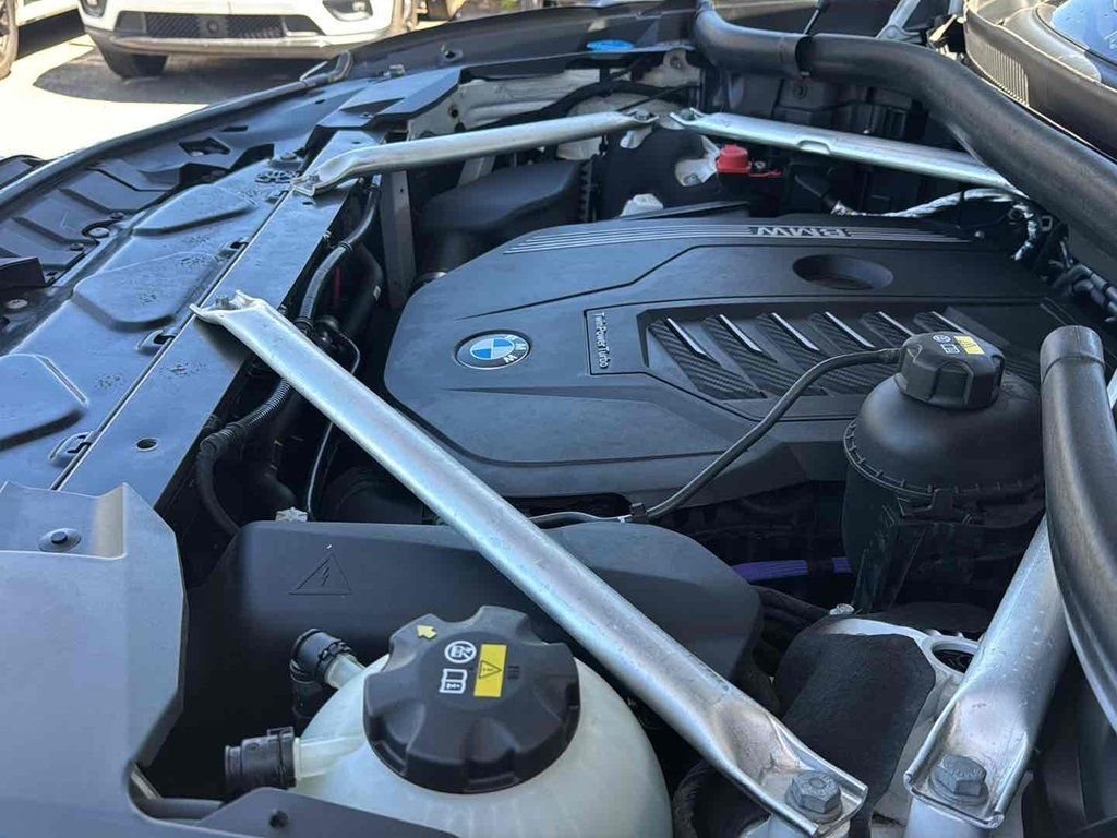 Used 2022 White BMW xDrive40i image 38
