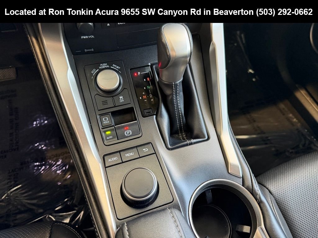 Used 2016 Silver Lining Metallic Lexus 200t image 25