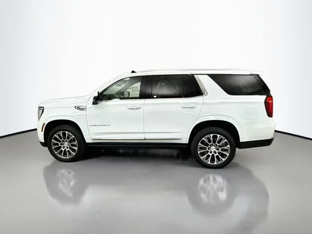 Used 2025 White GMC Denali image 4
