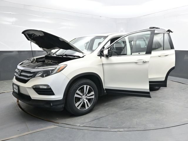 Used 2017 White Honda EX-L image 40