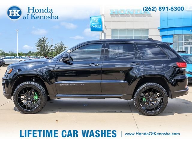 Used 2020 Diamond Black Jeep Overland image 2