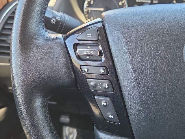 Used 2024 Super Black Nissan SL image 21