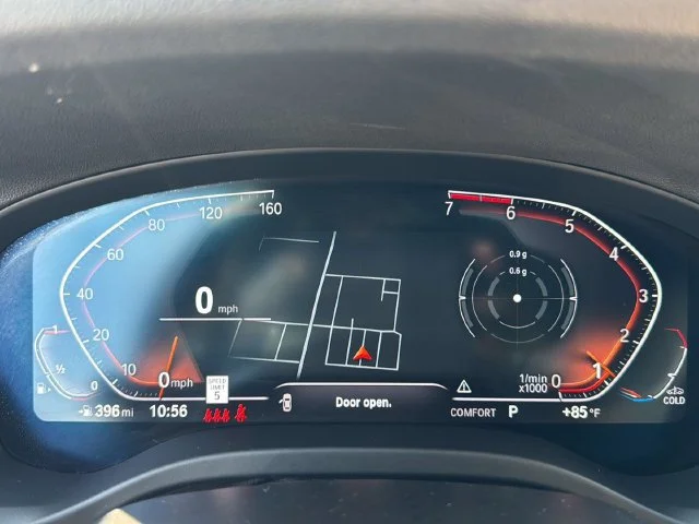 Used 2024 Jet Black BMW xDrive30i image 4