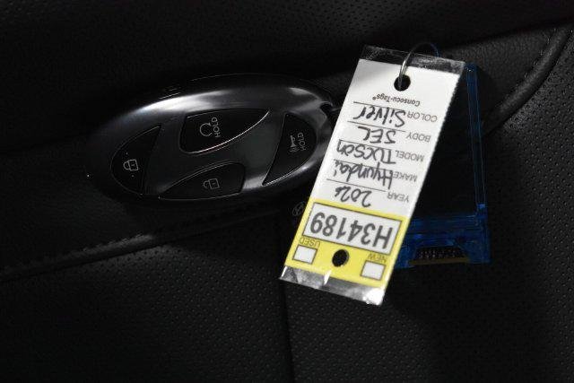 New 2026 Silver Hyundai SEL Premium AWD image 88