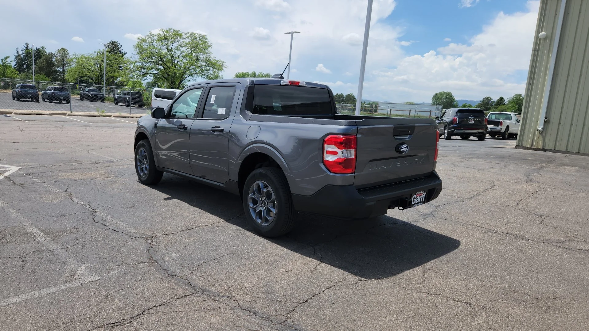 New 2026 Carbonized Gray Metallic Ford XLT image 9