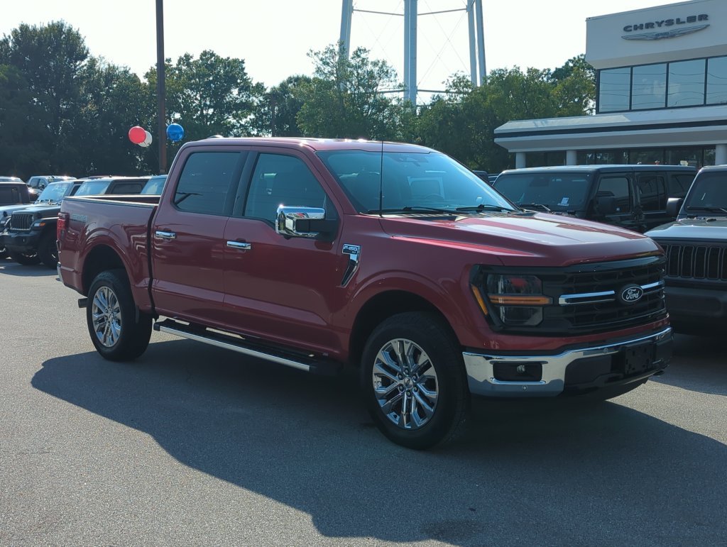 Used 2024 Red Ford XLT image 8