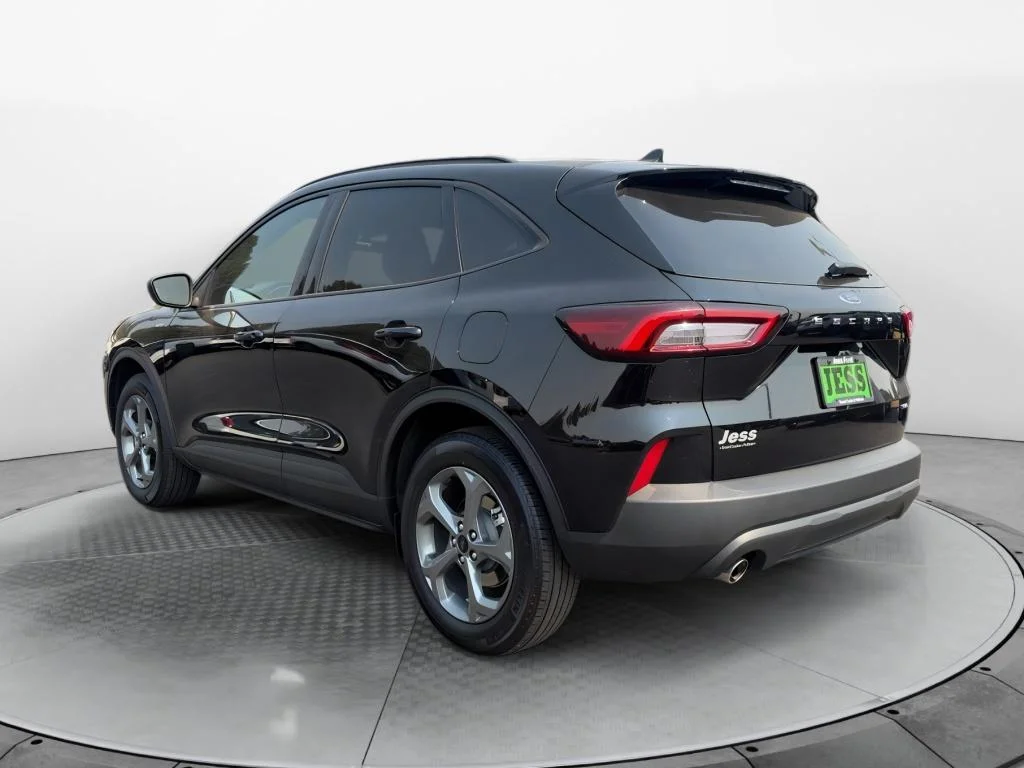 Certified Used 2026 Agate Black Metallic Ford ST-Line image 4