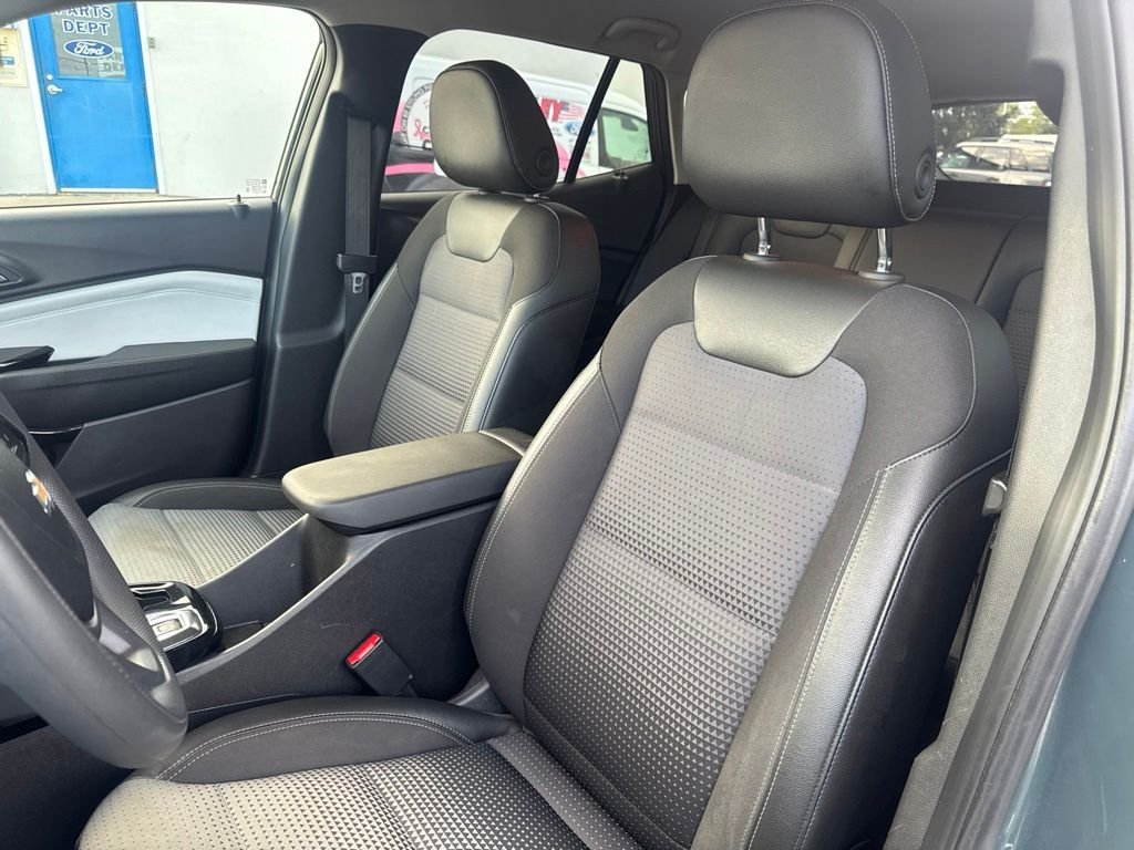 Used 2025 Gray Chevrolet LT image 12