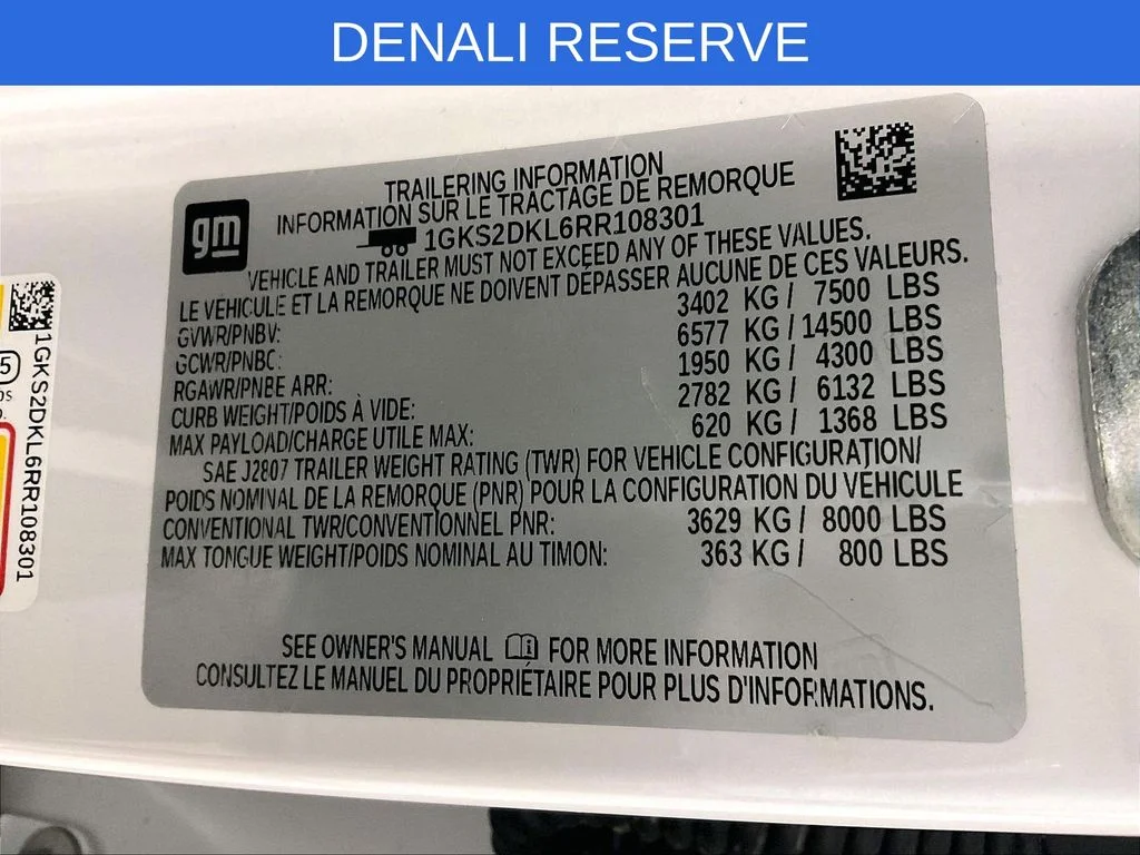 Used 2024 White GMC Denali image 37