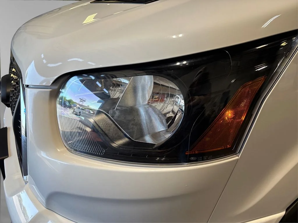 Certified Used 2024 Oxford White Ford XLT image 21