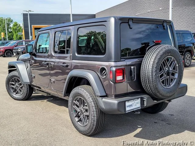 New 2026 Granite Crystal Metallic Clearcoat Jeep Sport S image 7