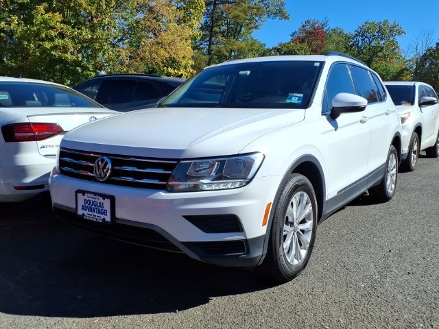 Used 2018 Volkswagen Tiguan SE with VIN 3VV2B7AX5JM104412 for sale in Summit, NJ