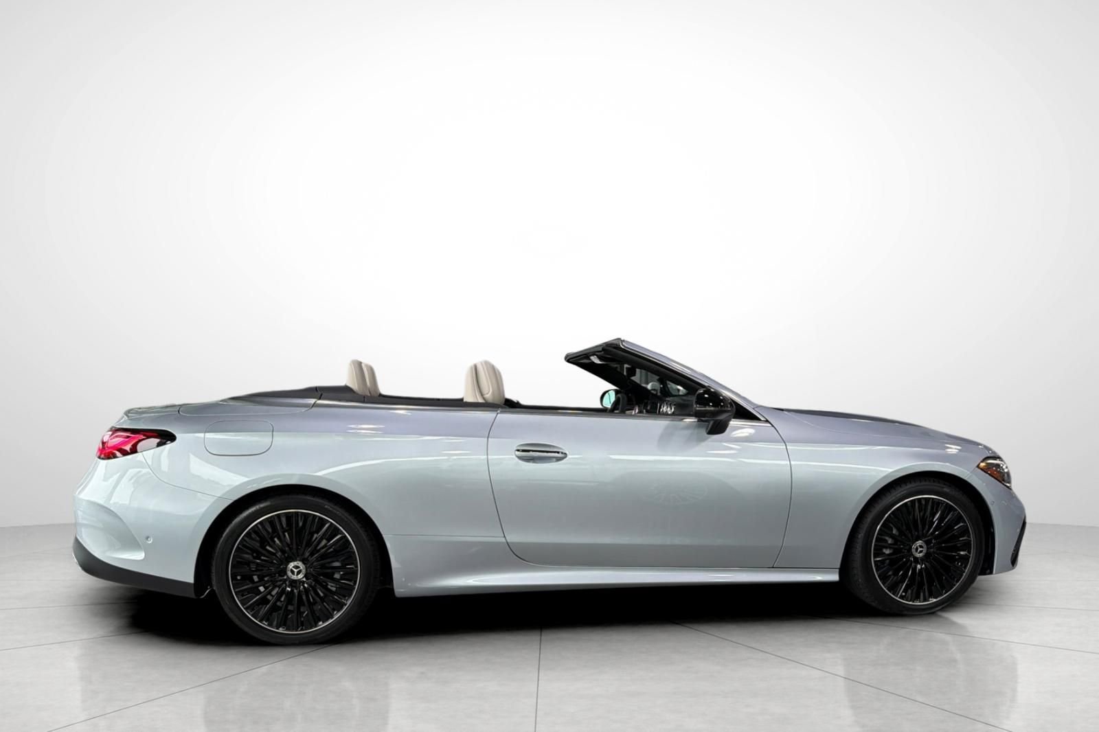 New 2027 Cirrus Silver Metallic Mercedes-Benz CLE 450 image 32