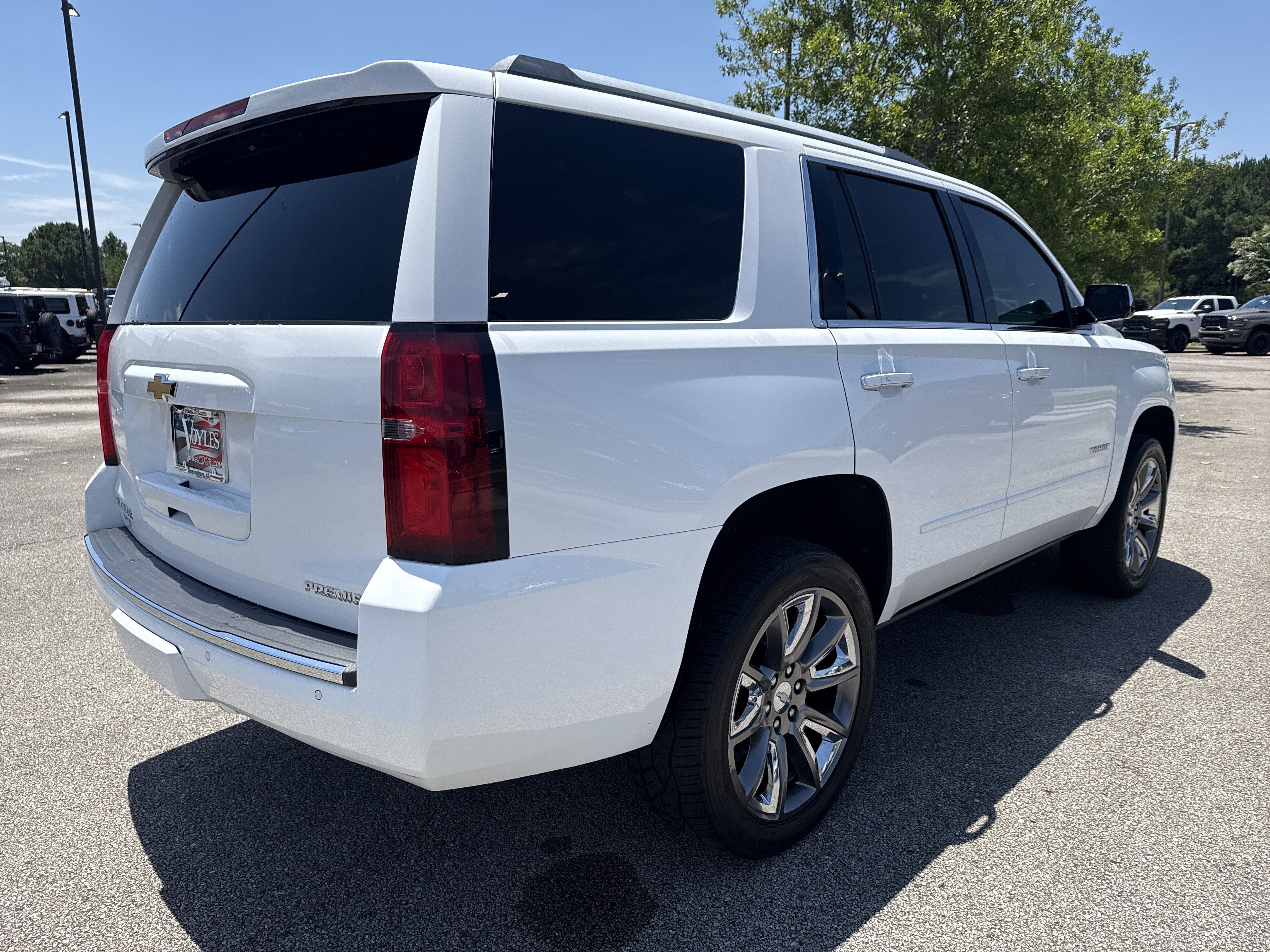 Used 2019 Summit White Chevrolet Premier image 7