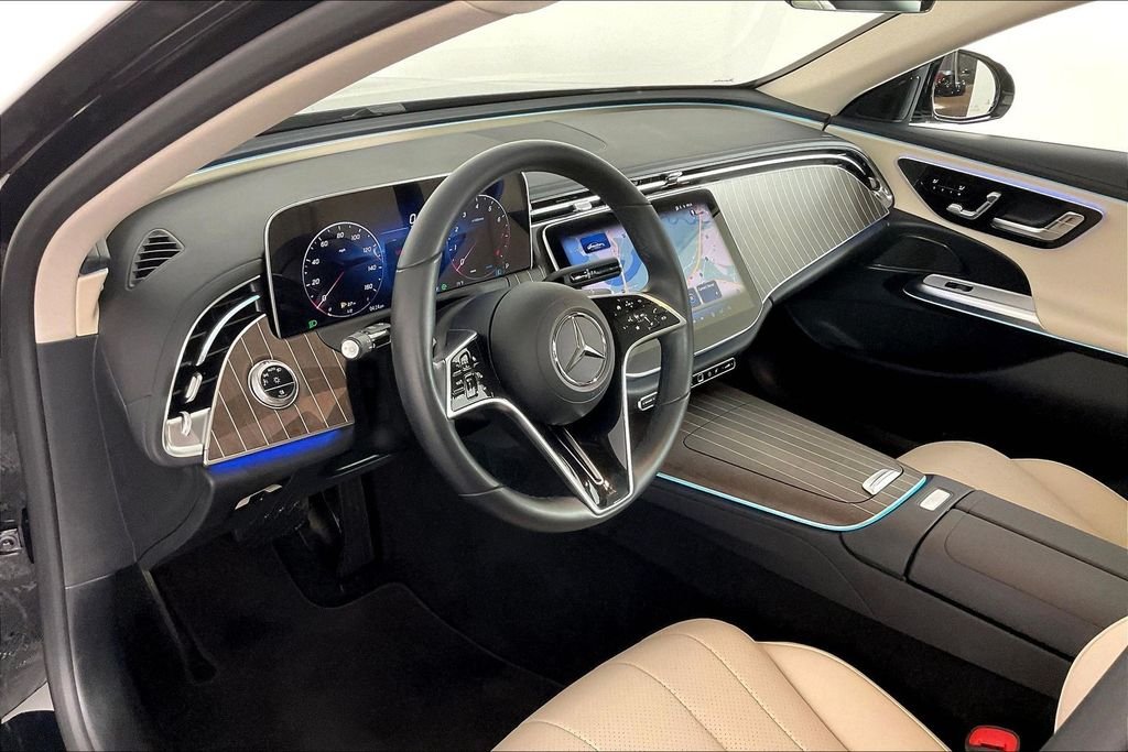 2025 Mercedes-Benz E-Class E350 - Photo 11